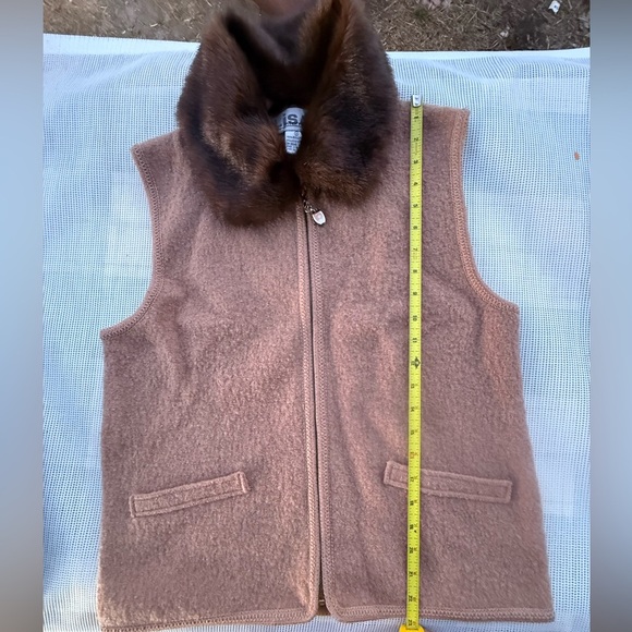 WOMENS Lisa International Tan Boiled Wool Vest Medium - Picture 2 of 7
